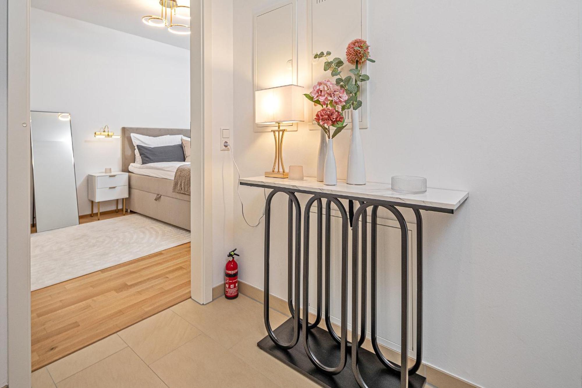 Ruhige 5 Sterne Naehe Altstadt Appartement *